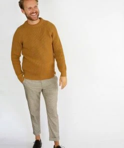 Peregrine - Ford Crew Jumper In Wheat