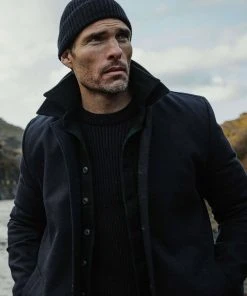 Peregrine - Porter Ribbed Beanie In Navy