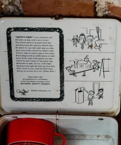 The Rugged Society Antiques&Collectibles 1950's Aladdin Red Plaid Lunch Box With Thermos