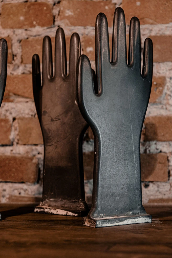 Antiques Industrial Black Ceramic Hand / Glove Mold Antiques&Collectibles 4 Antiques Industrial Black Ceramic Hand / Glove Mold Antiques&Collectibles