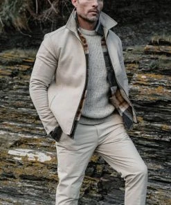 Peregrine - Ford Crew Jumper In Oatmeal Knitwear